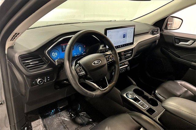 Used 2023 Ford Escape Platinum image 17