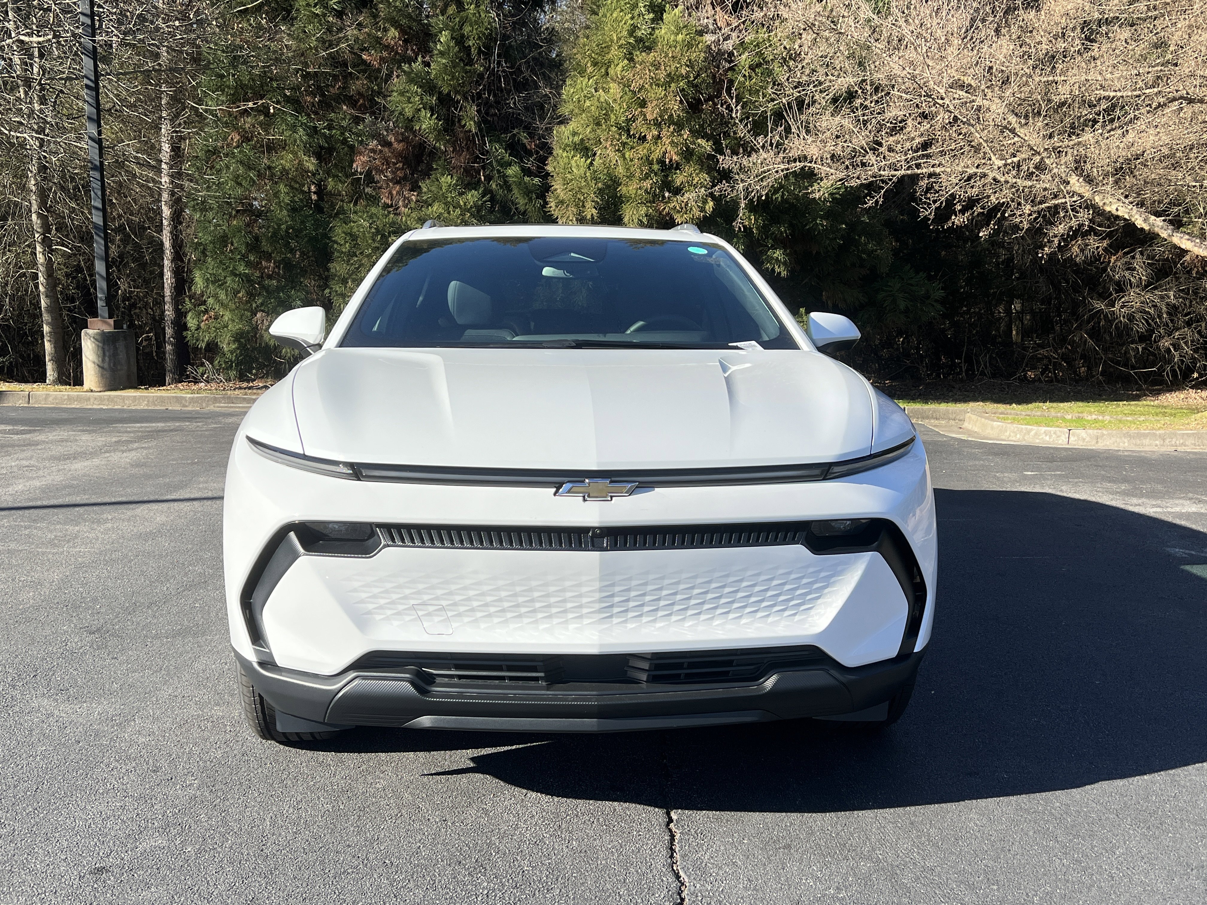 New 2026 Chevrolet Equinox EV LT AWD/4WD image 3