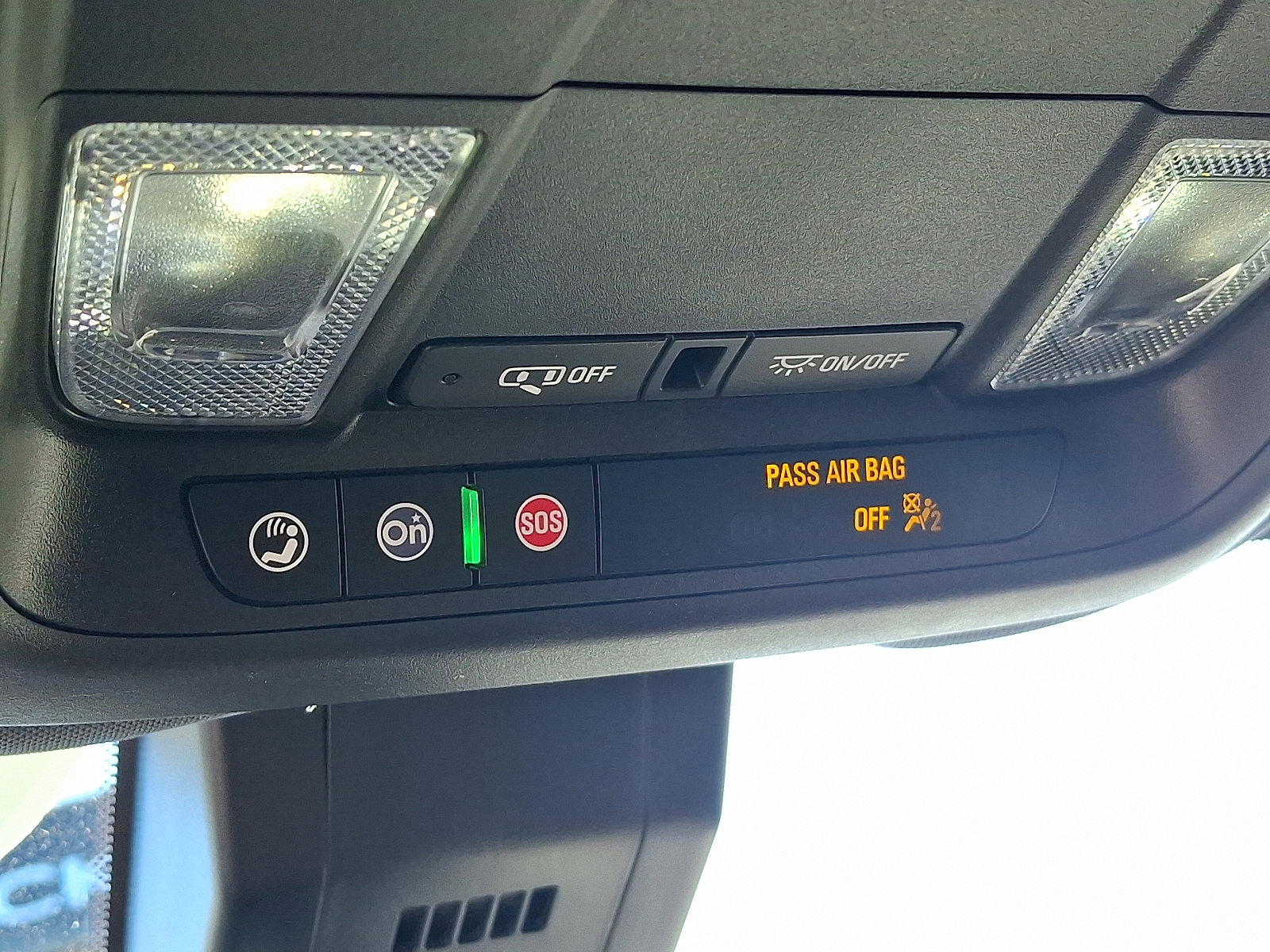 Certified 2022 Chevrolet Equinox RS w/ Infotainment Package image 27