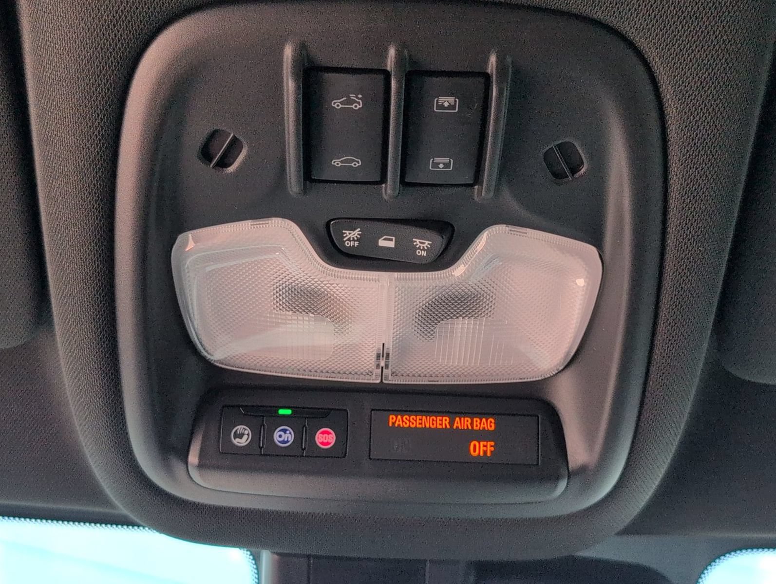 Used 2025 Chevrolet TrailBlazer ACTIV w/ Convenience Package AWD/4WD image 17