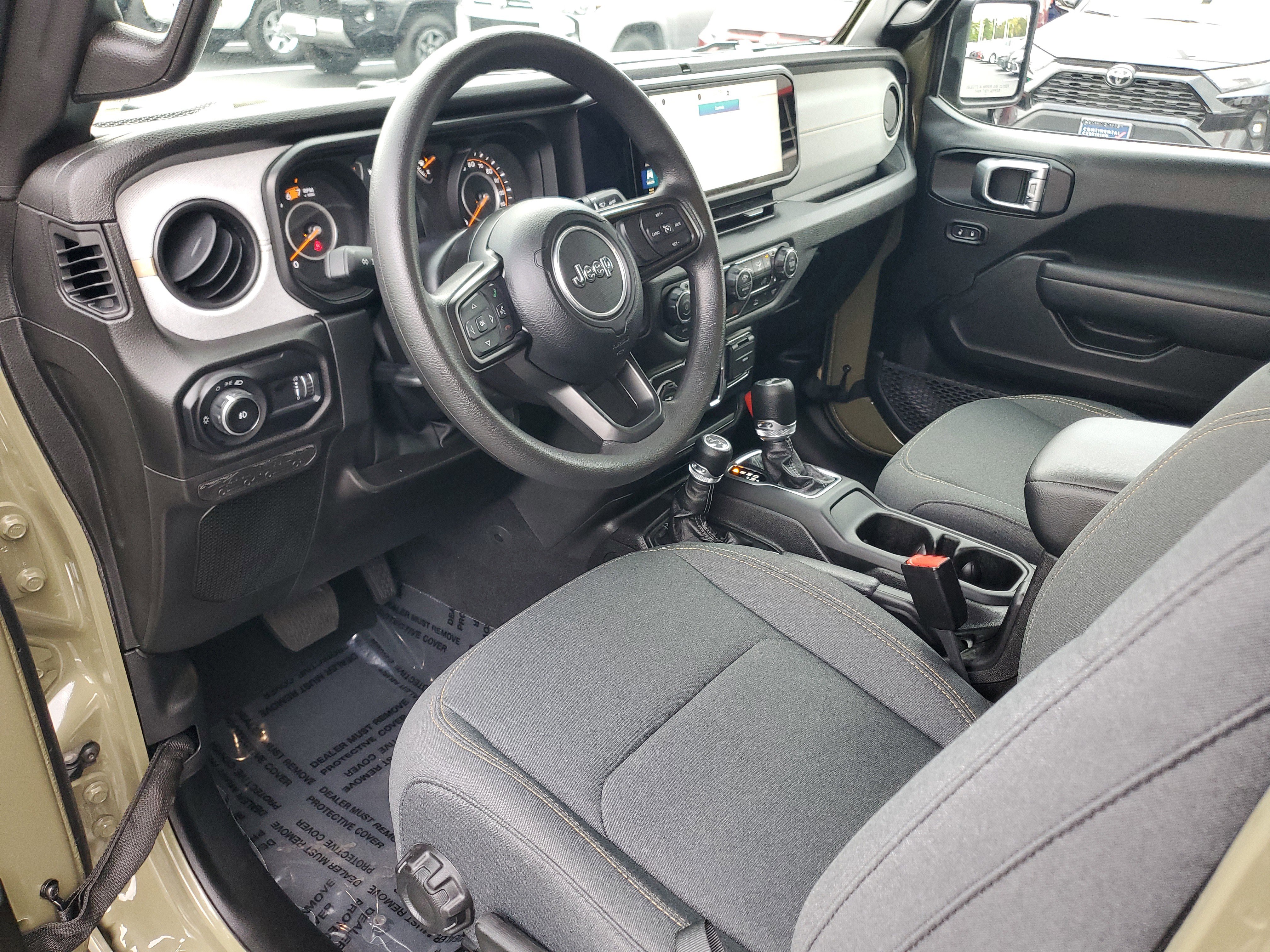 Used 2025 Jeep Wrangler Sport image 15