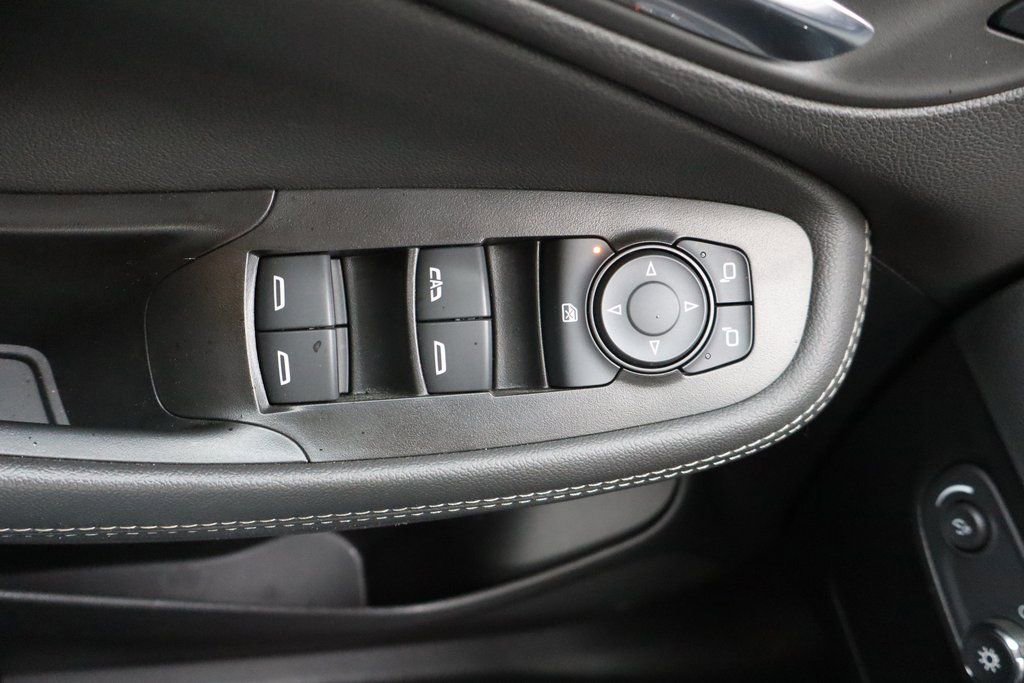 Used 2023 Buick Encore GX Select w/ Safety Package II image 28