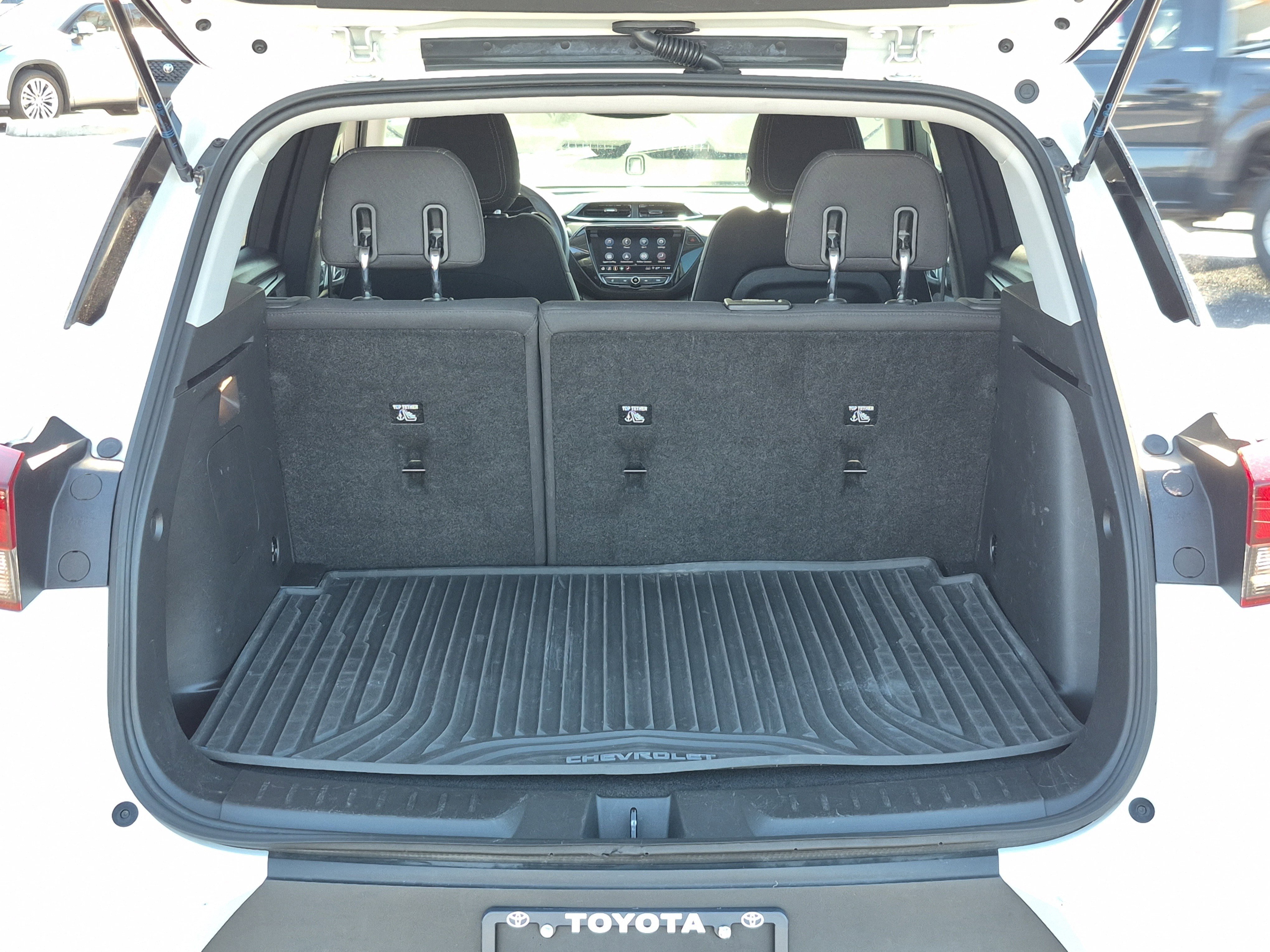 Used 2023 Chevrolet TrailBlazer LT w/ Convenience Package image 12