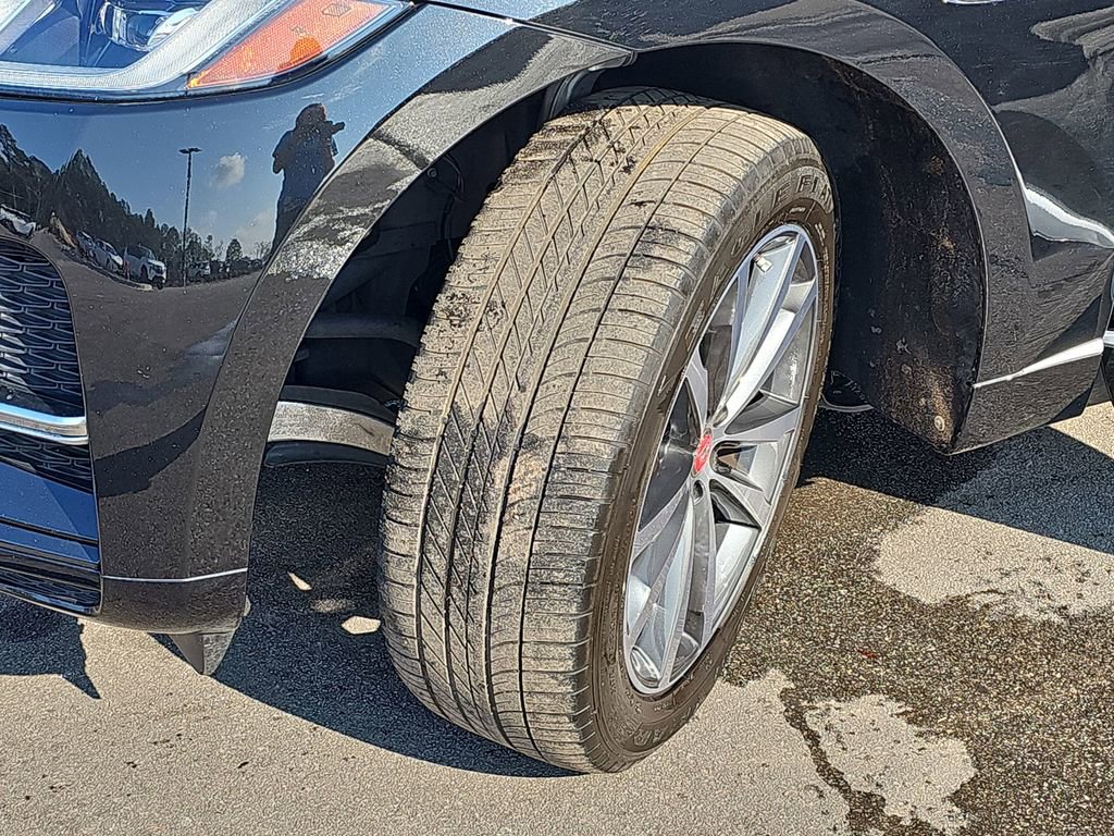 Used 2023 Jaguar F-PACE S image 36
