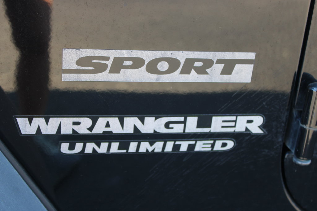 Used 2016 Jeep Wrangler Unlimited Sport w/ Quick Order Package 24S AWD/4WD image 18
