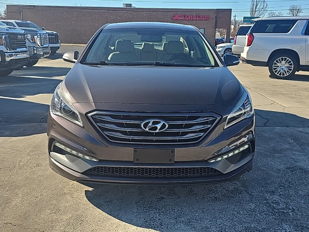 Used 2017 Hyundai Sonata Limited w/ Tech Package 03 image 3