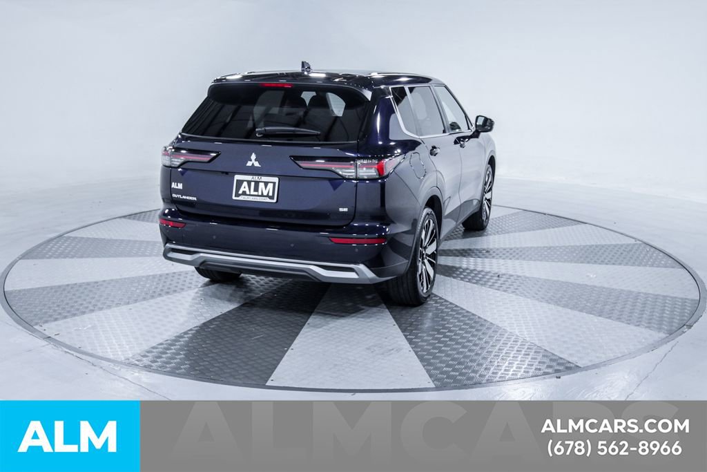 Used 2025 Mitsubishi Outlander SE image 10