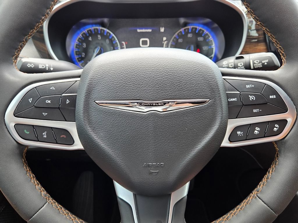 Certified 2022 Chrysler Pacifica Pinnacle FWD image 35