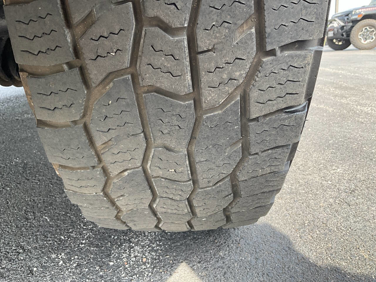 Used 2017 RAM 2500 Tradesman w/ Chrome Appearance Group AWD/4WD image 25