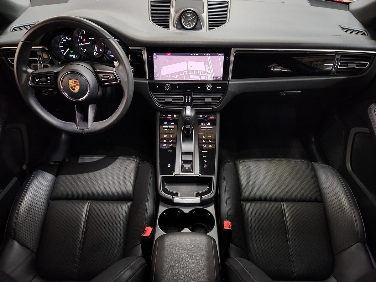 Used 2023 Porsche Macan AWD/4WD image 46