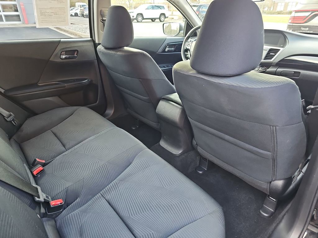 Used 2016 Honda Accord LX image 11