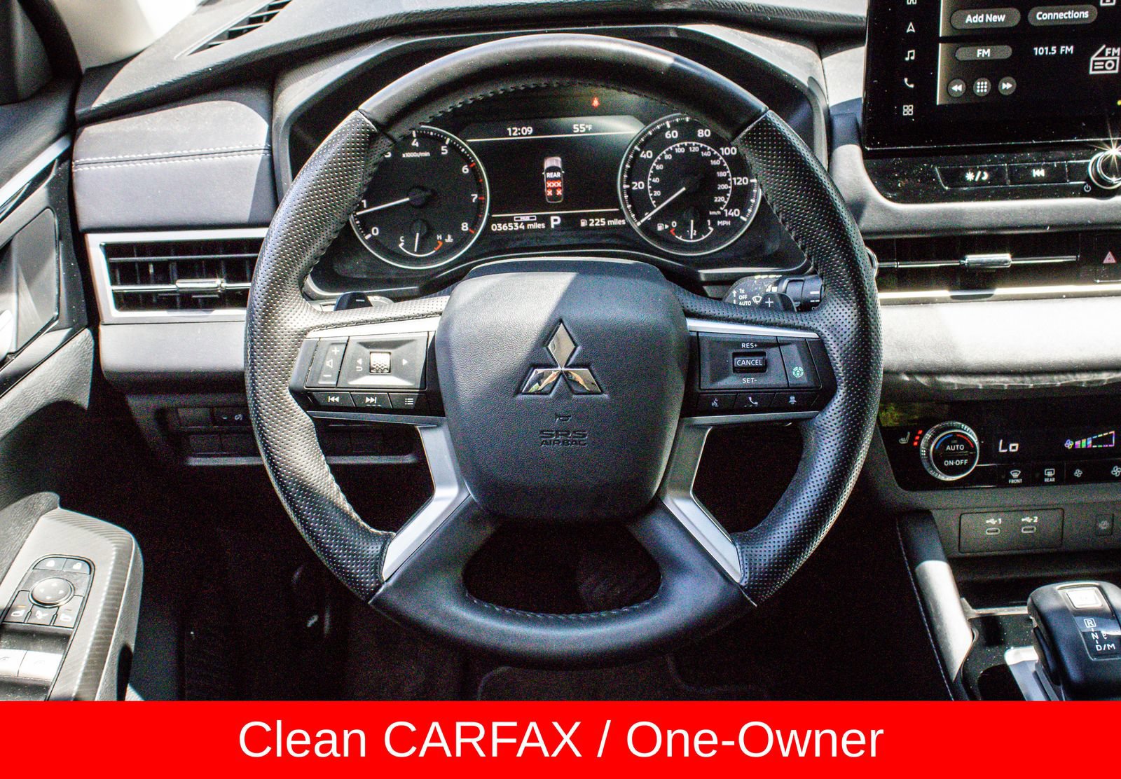 Used 2025 Mitsubishi Outlander SE AWD/4WD image 15