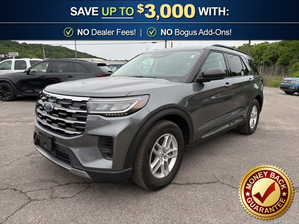 Used 2025 Ford Explorer Active RWD image 1