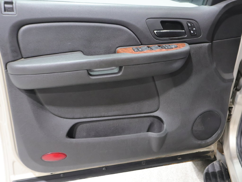 Used 2007 Chevrolet Avalanche LT w/ LT Preferred Equipment Group AWD/4WD image 19