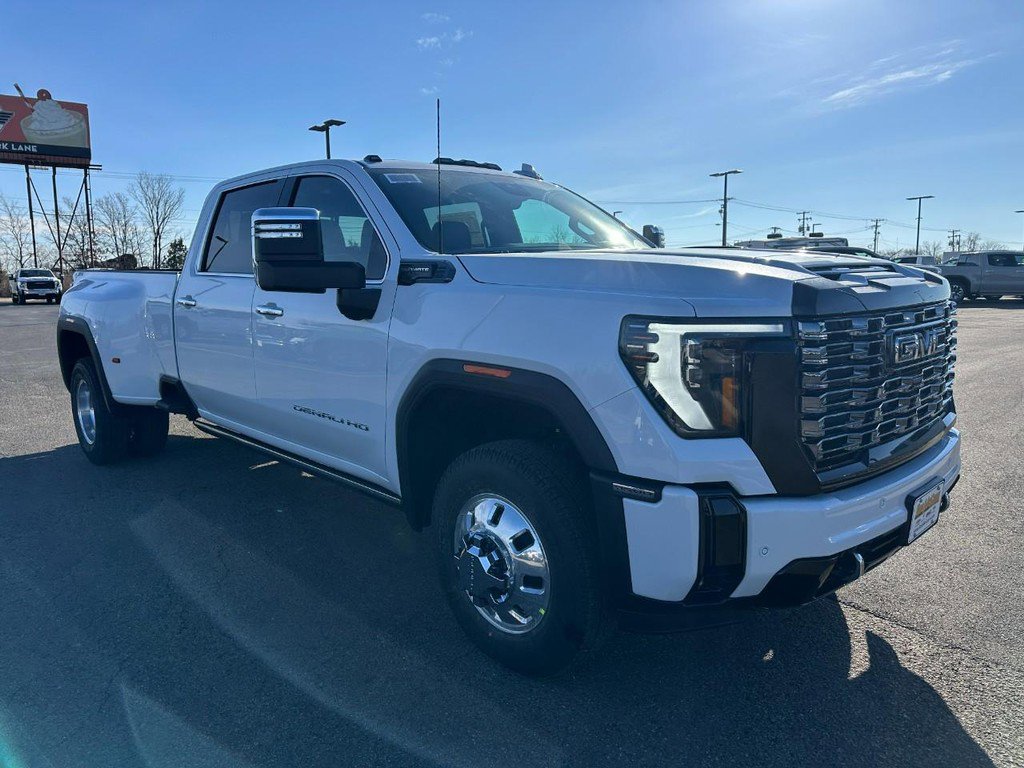 New 2026 GMC Sierra 3500 Denali Ultimate image 2