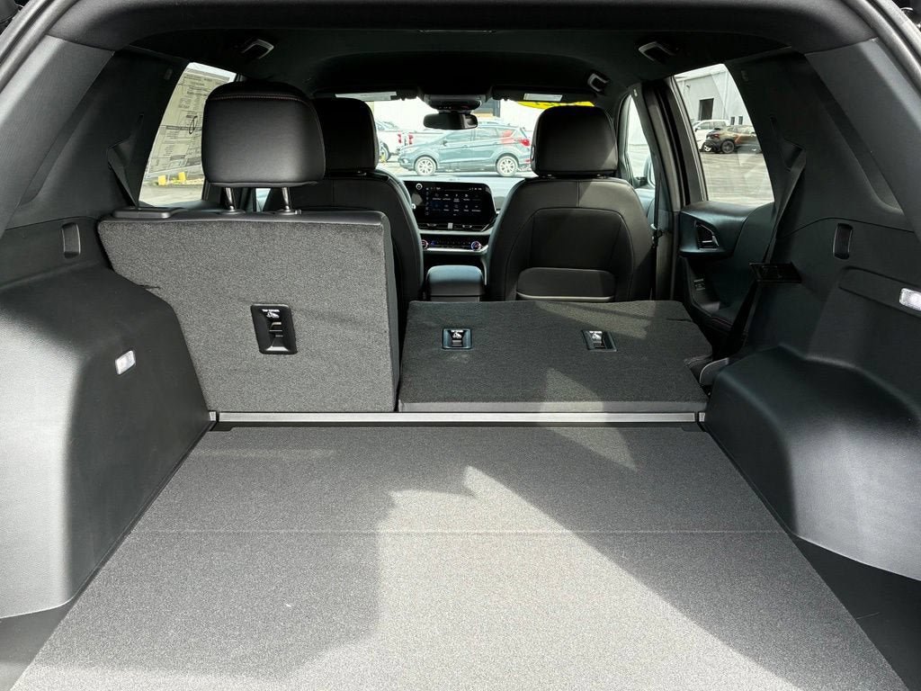 New 2027 Chevrolet Equinox RS w/ Convenience Package III AWD/4WD image 35