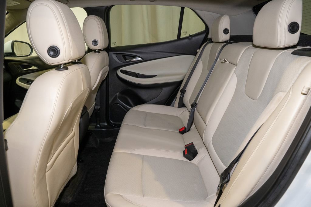 Used 2022 Buick Encore GX Select image 9