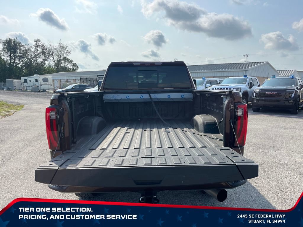 Used 2024 GMC Sierra 2500 Denali Ultimate w/ Max Trailering Package AWD/4WD image 11