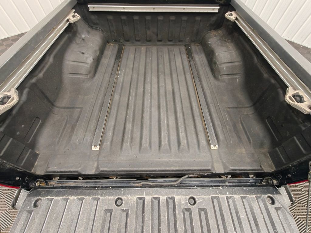 Used 2018 Nissan Frontier PRO-4X AWD/4WD image 19