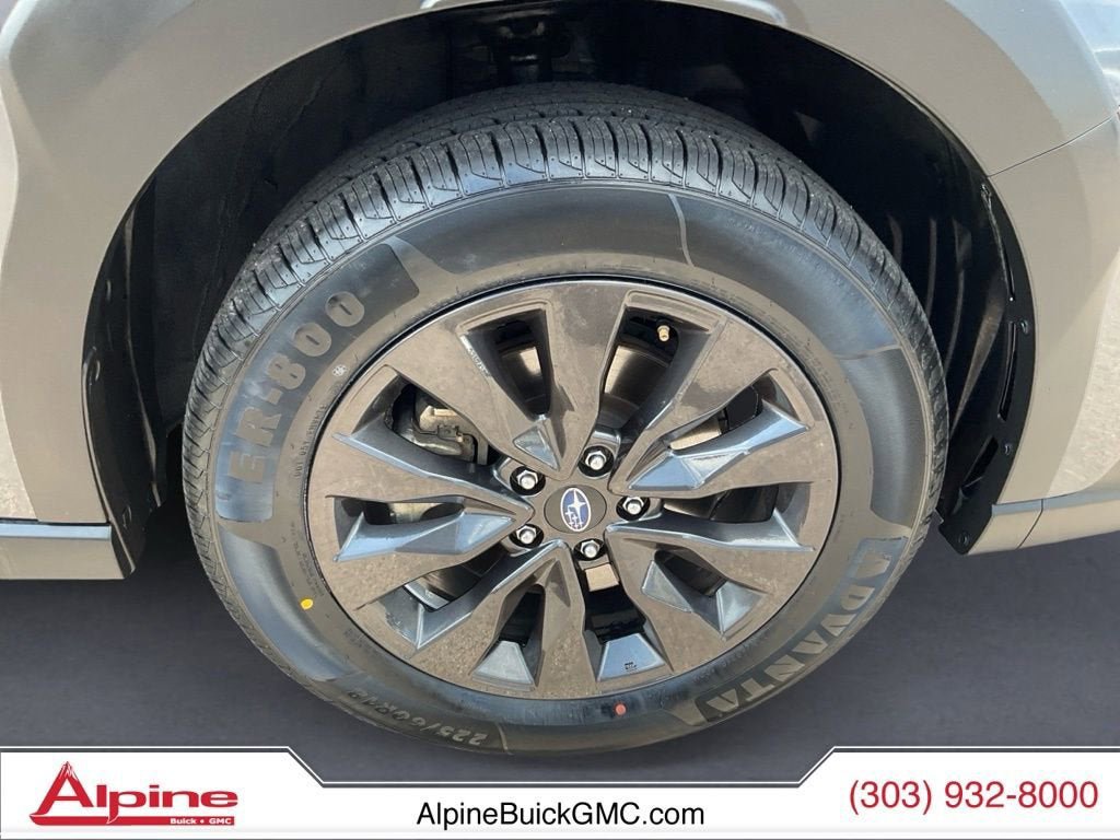 Used 2025 Subaru Outback Onyx Edition AWD/4WD image 14