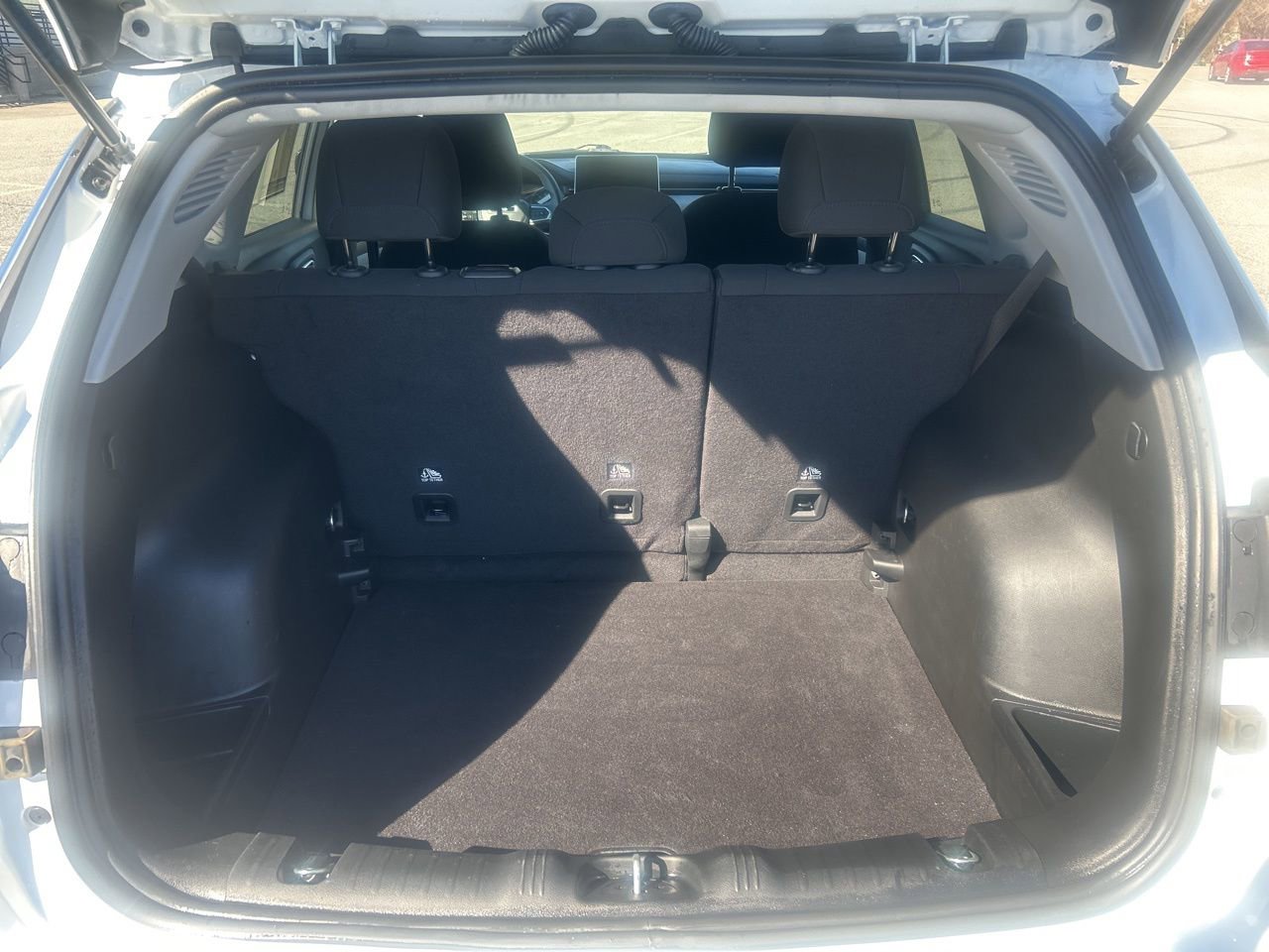 Used 2022 Jeep Compass Sport image 10