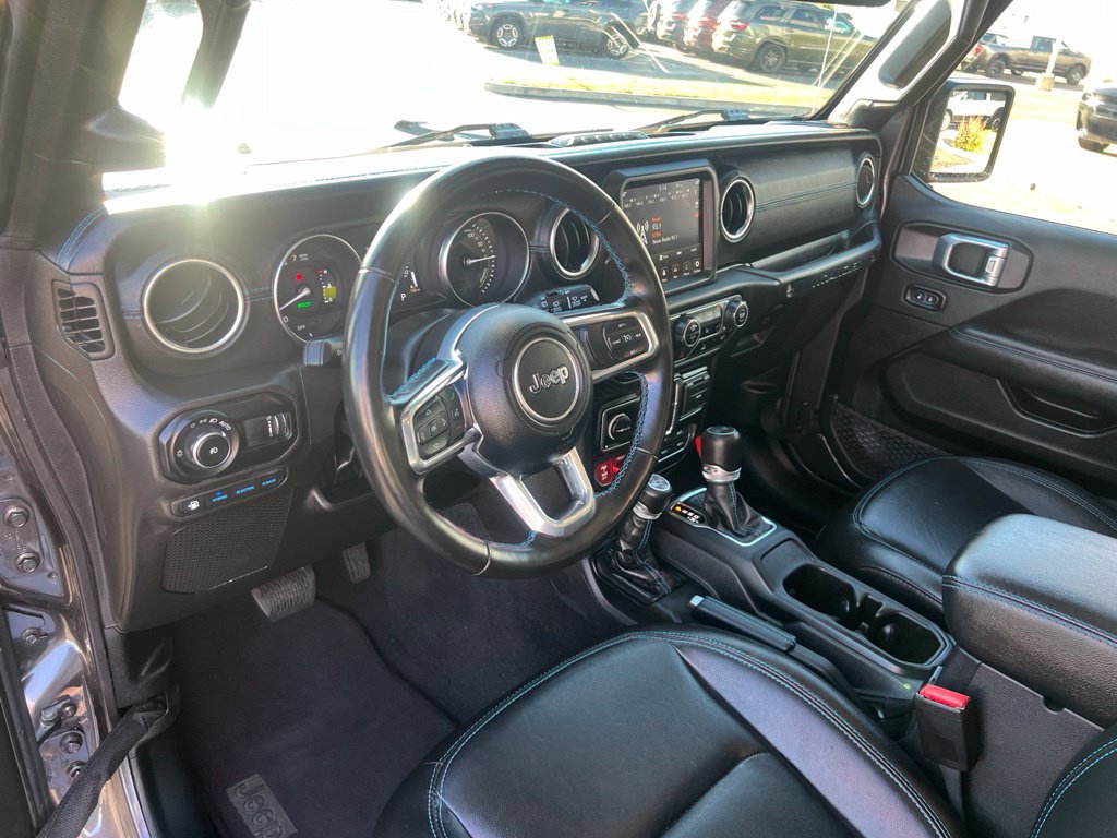 Used 2023 Jeep Wrangler Unlimited Rubicon 4xe w/ Cold Weather Group AWD/4WD image 20