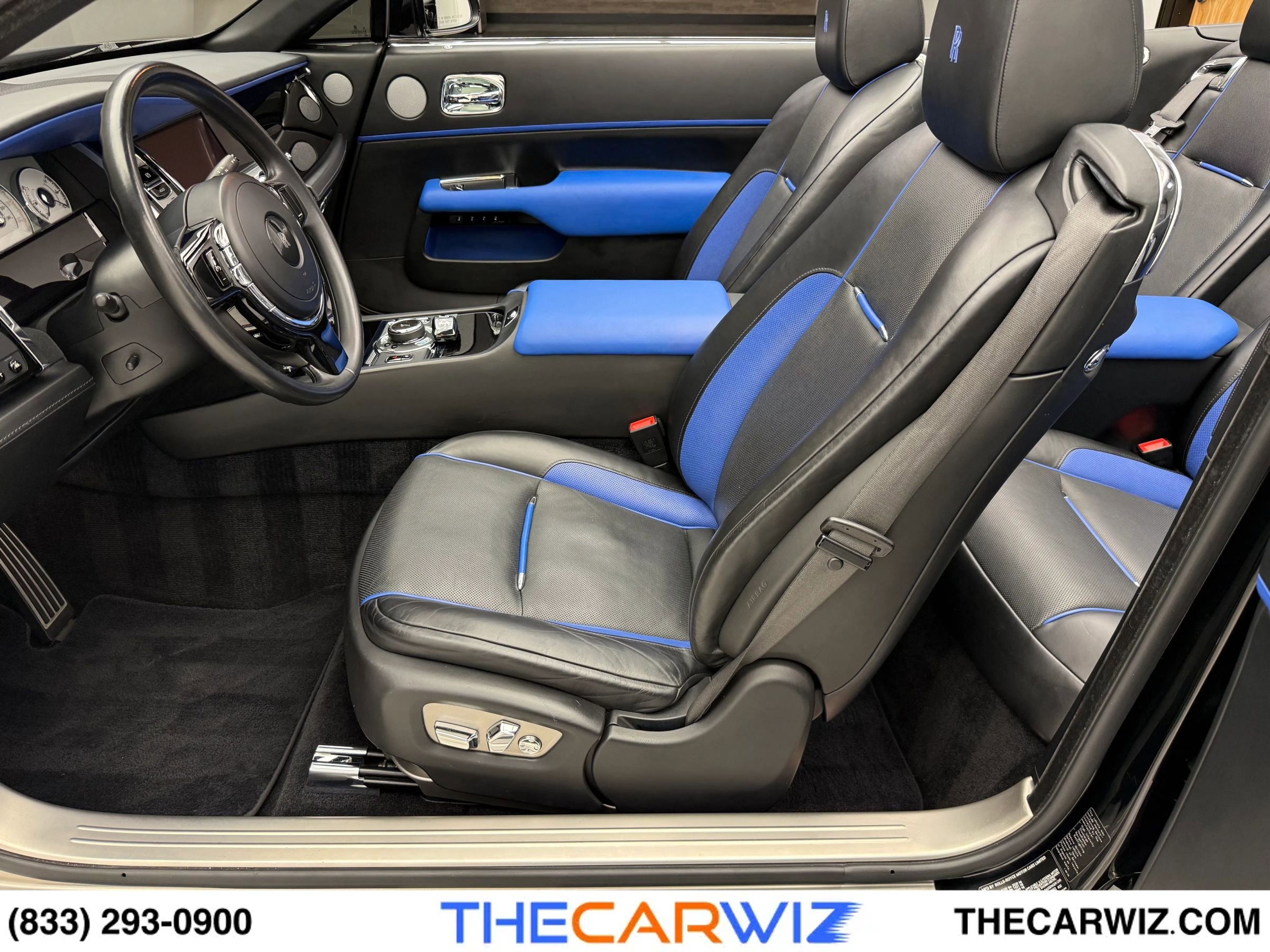 Used 2019 Rolls-Royce Dawn image 34