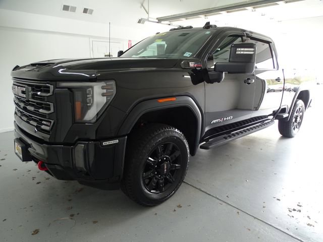 Used 2024 GMC Sierra 2500 AT4 w/ AT4 Premium Plus Package AWD/4WD image 19