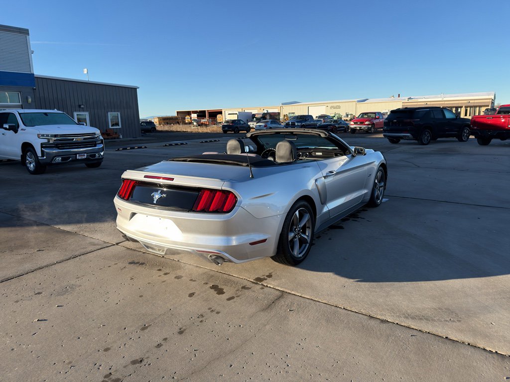 Used 2016 Ford Mustang Convertible w/ Equipment Group 051A image 5
