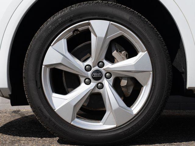 Used 2023 Audi Q5 2.0T Prestige AWD/4WD image 12