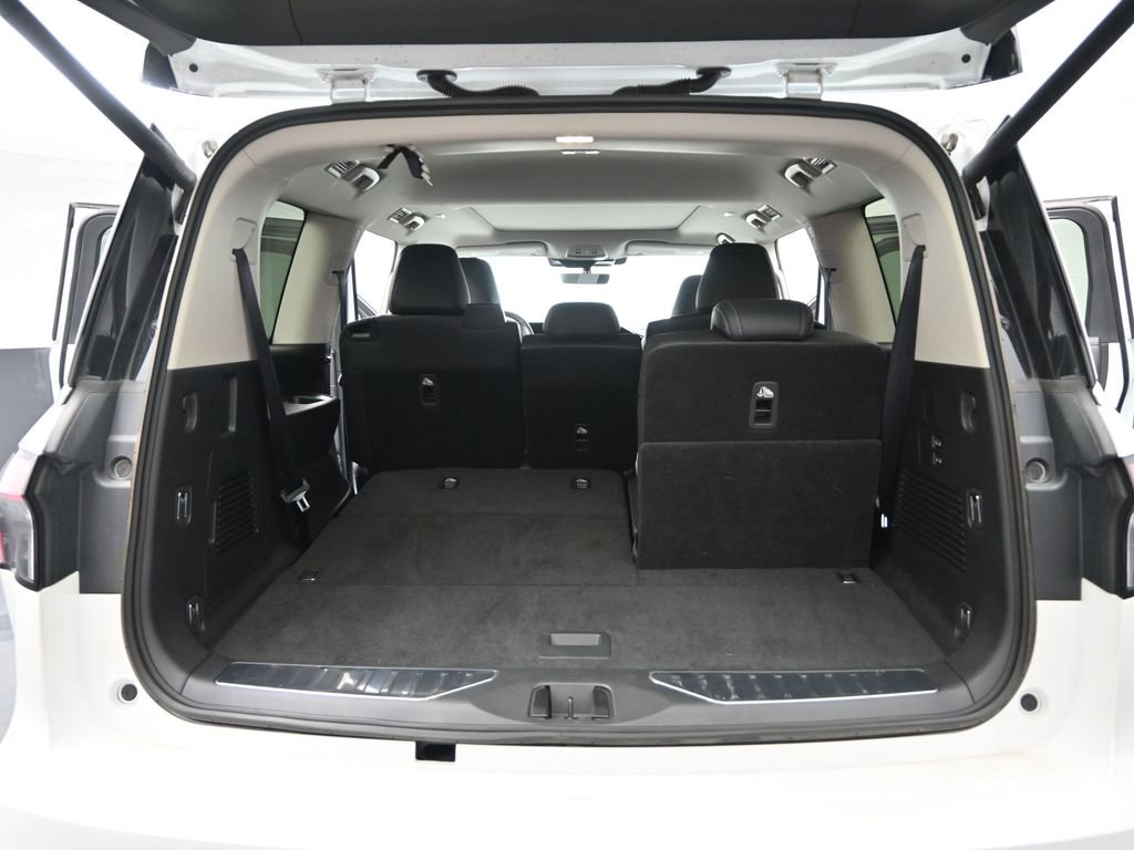 Certified 2025 INFINITI QX80 Pure image 12