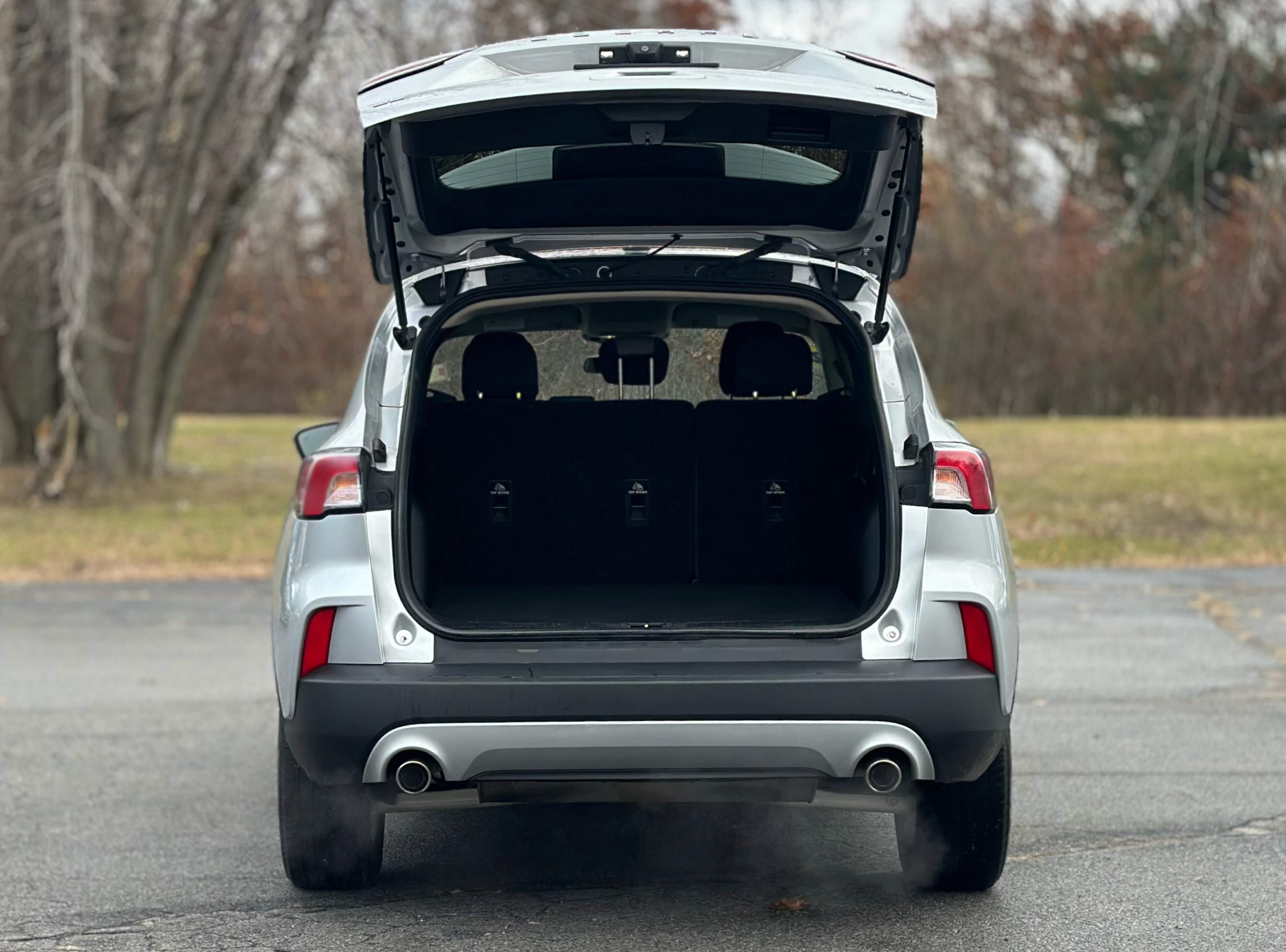 Used 2020 Ford Escape SE image 27