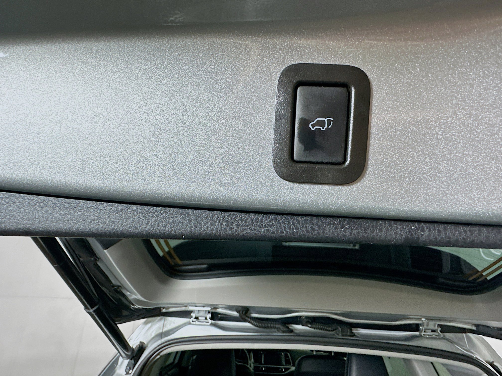 Used 2019 Toyota Highlander XLE FWD image 31