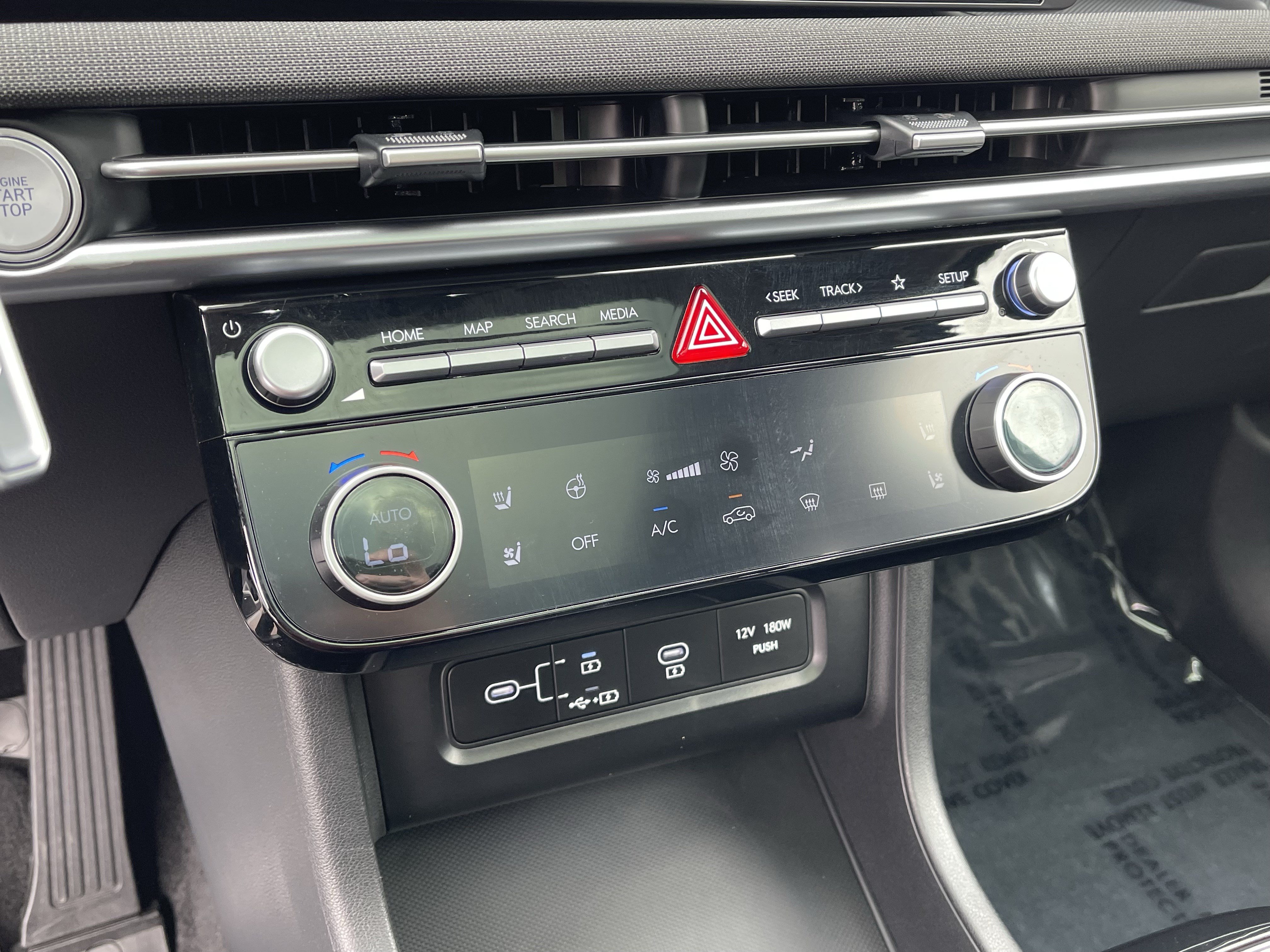 Certified 2026 Hyundai Tucson Limited AWD/4WD image 25