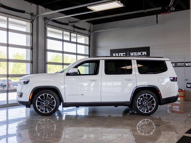 Used 2022 Jeep Wagoneer Series III w/ Premium Group I image 1