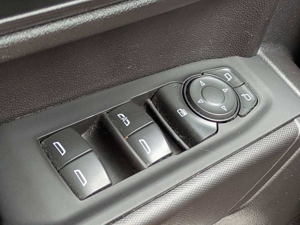 Used 2022 Chevrolet Silverado 1500 Custom RWD image 22
