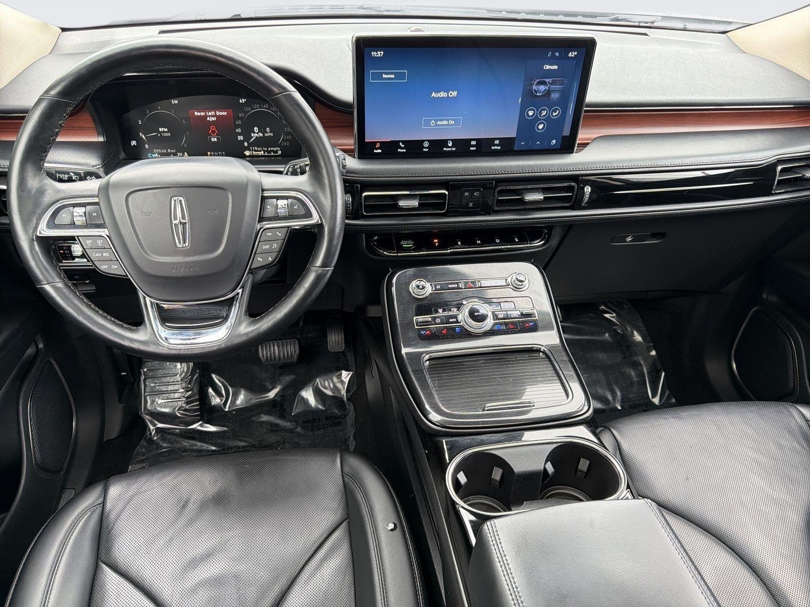 Used 2023 Lincoln Nautilus Reserve AWD/4WD image 7