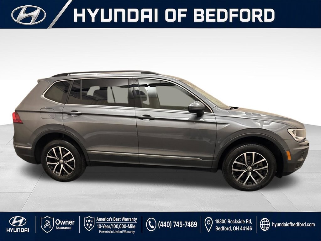 Used 2021 Volkswagen Tiguan SE w/ Panoramic Sunroof Package AWD/4WD image 4
