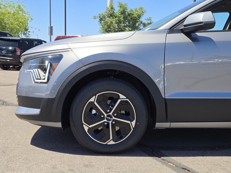 New 2026 Kia Niro LX FWD image 5