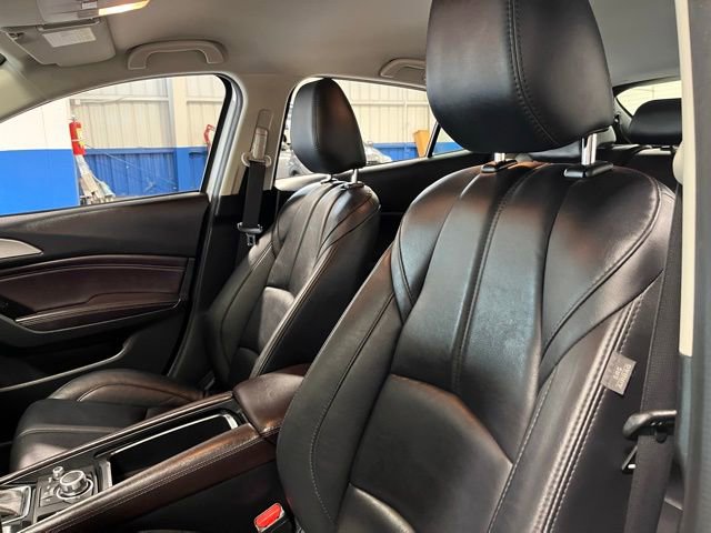 Used 2017 MAZDA MAZDA3 Touring image 23