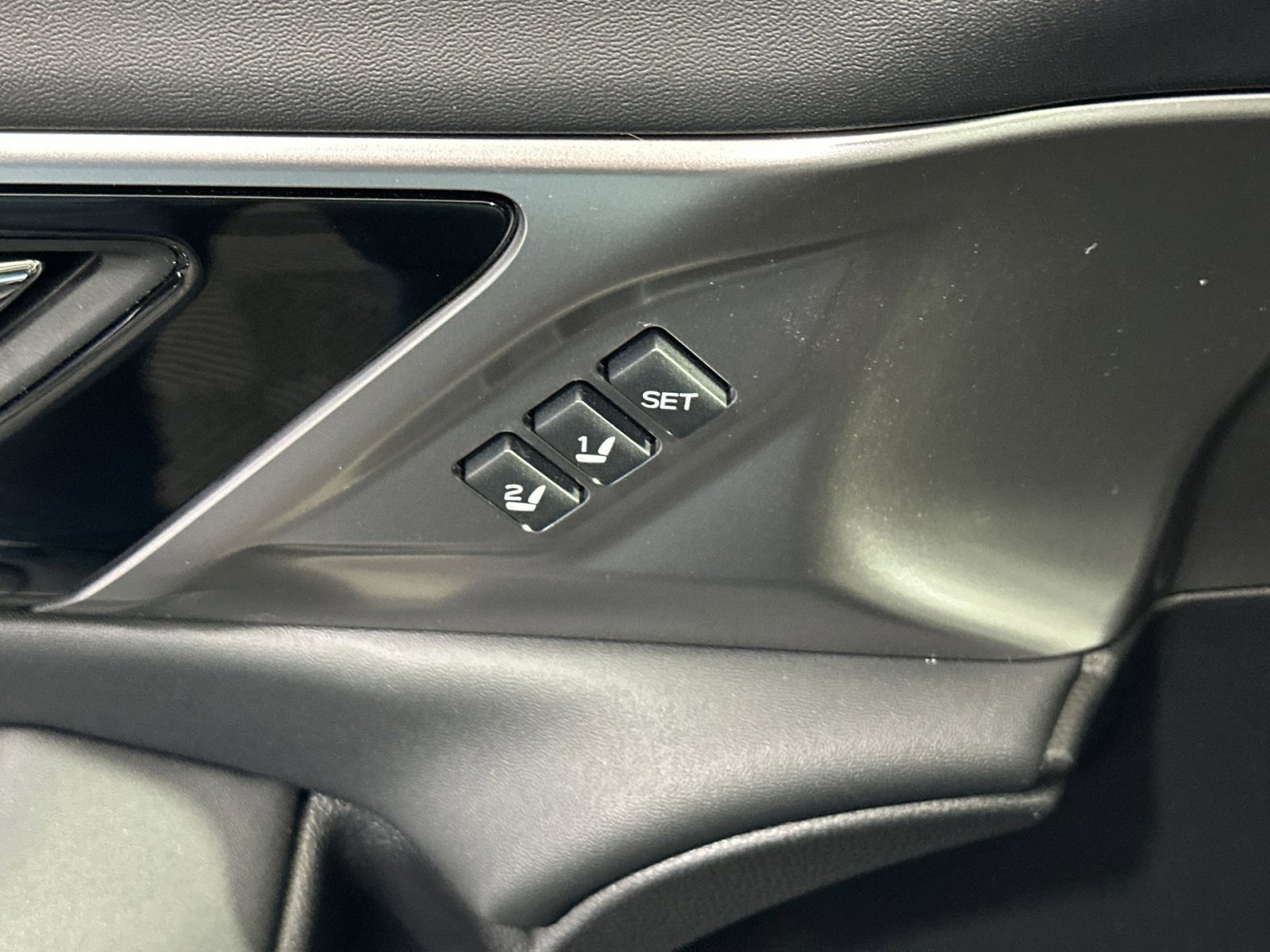 Used 2024 Subaru Outback Touring image 17