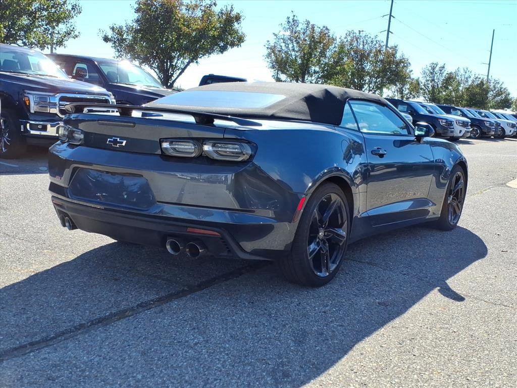Used 2023 Chevrolet Camaro LT w/ RS Package image 5
