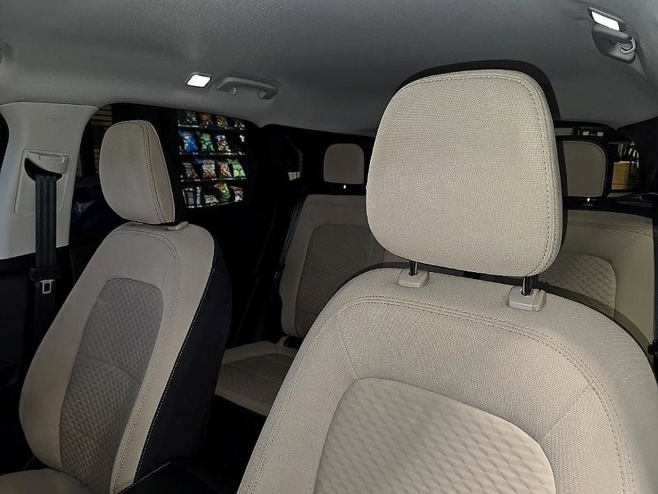 Used 2022 Ford Escape SE w/ Cold Weather Package image 24