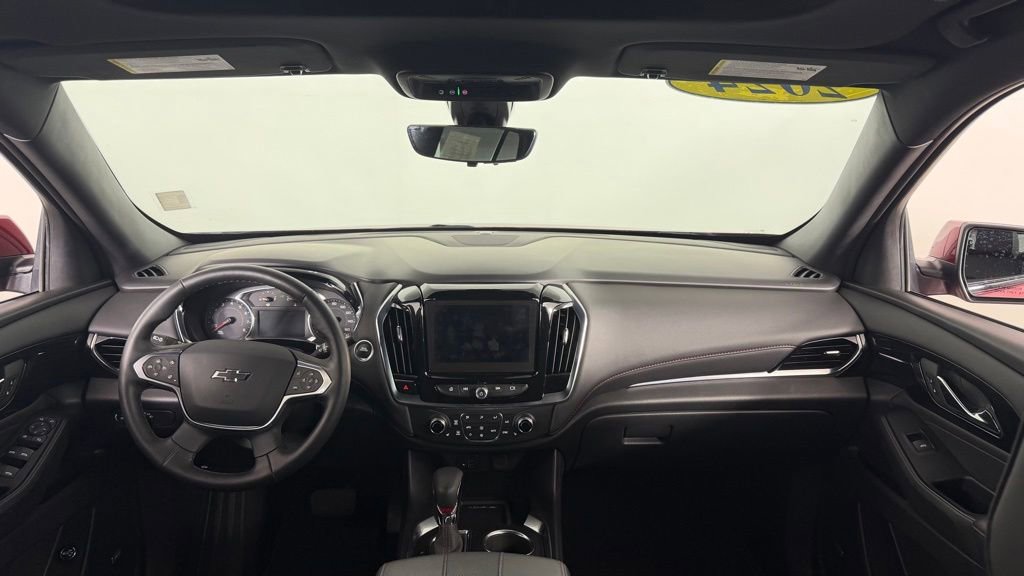 Used 2024 Chevrolet Traverse RS AWD/4WD image 39