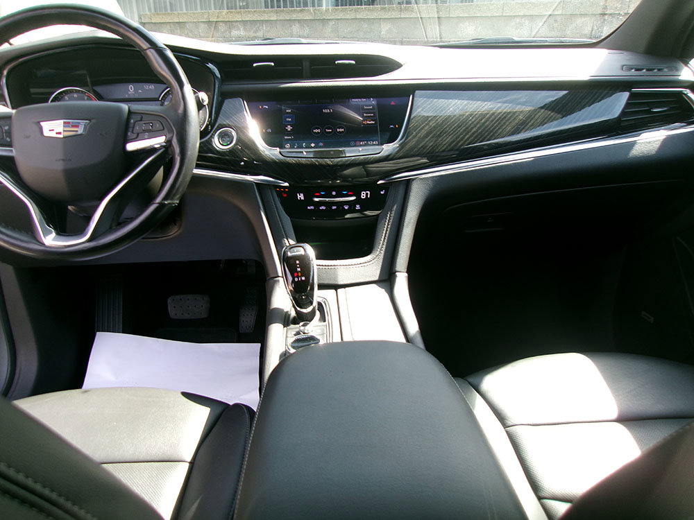 Used 2020 Cadillac XT6 Premium Luxury image 15