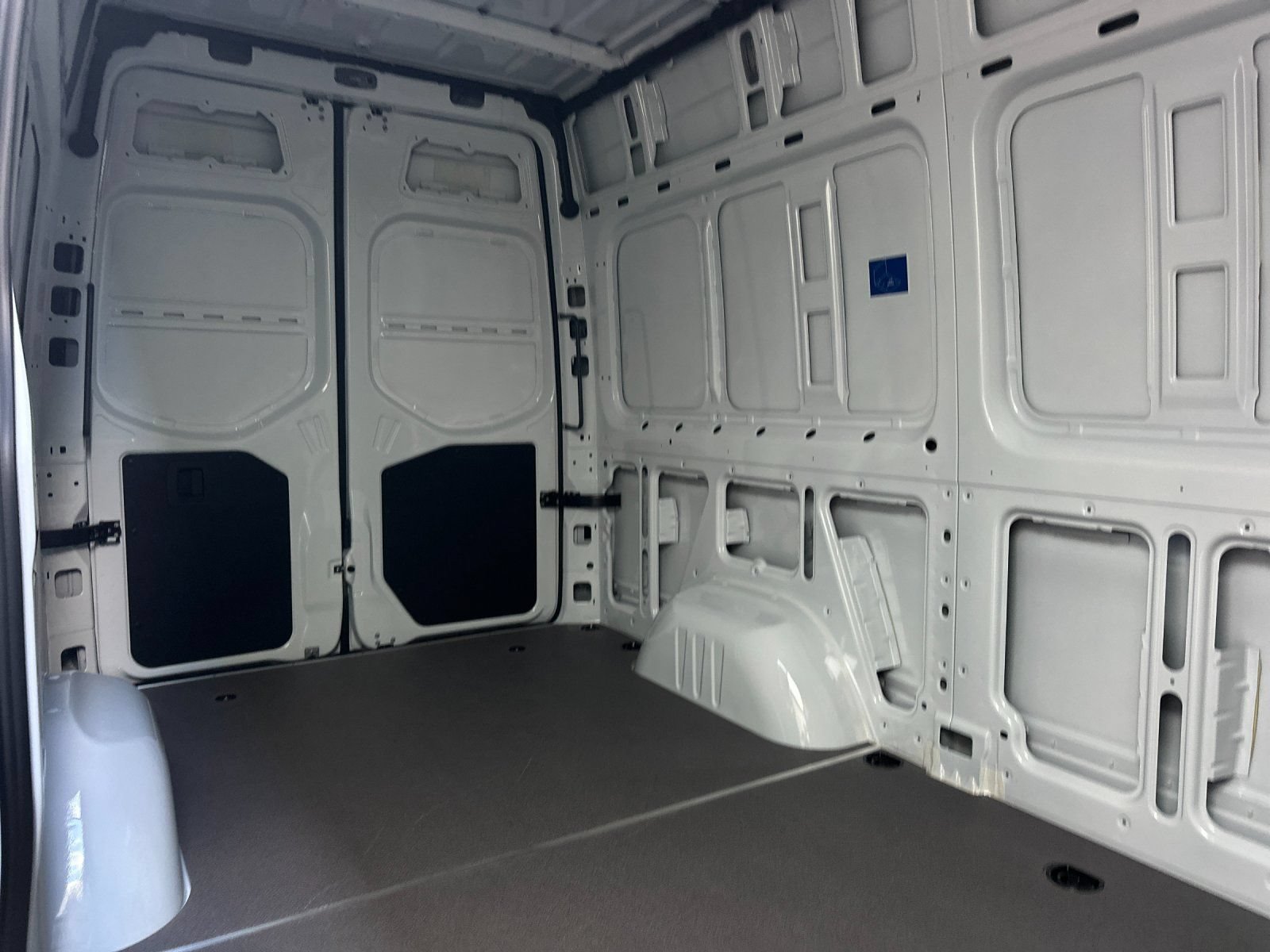 New 2025 Mercedes-Benz Sprinter 2500 image 13