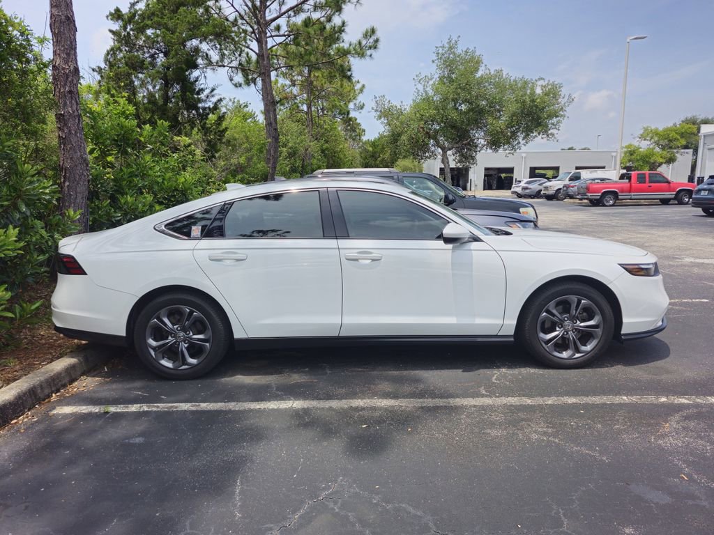 Used 2023 Honda Accord EX image 3