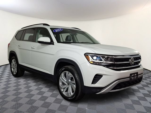 Used 2023 Volkswagen Atlas SE w/ Panoramic Sunroof Package