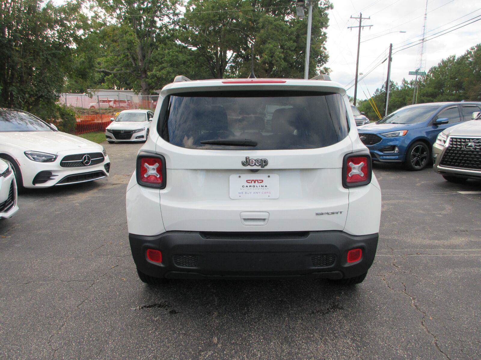 Used 2022 Jeep Renegade Sport w/ Sport Appearance Group FWD image 6