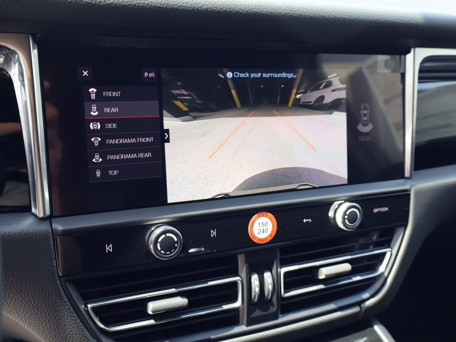 New 2026 Porsche Macan AWD/4WD image 18